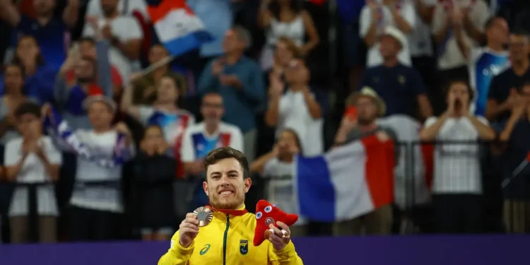 Paris 2024: Vitor Tavares é bronze na classe simples SH6 do badminton