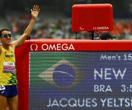 yeltstin-jacques-bra