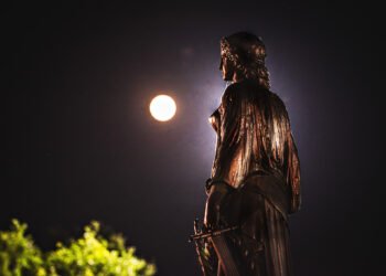 A primeira superlua do ano pôde ser vista no dia 19/8 (Foto: João Dejacy/ Rios de Notícias)