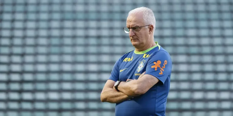 Eliminatórias: Dorival espera jogo complicado contra seleção peruana