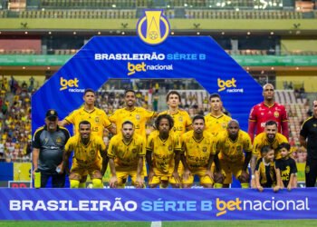 Série B: Amazonas busca virada heroica e vence o Avaí por 2 a 1 na Arena da Amazônia
