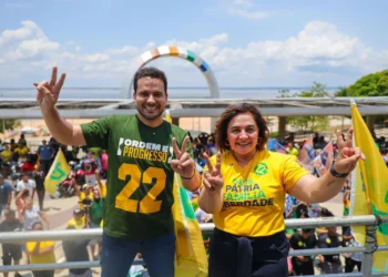 Alberto Neto e Maria do Carmo lideram corrida eleitoral