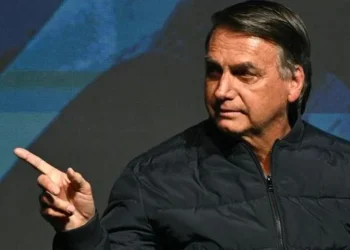 Bolsonaro diz que será candidato em 2026 e acredita reverter caso de inelegibilidade