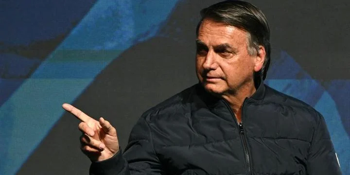 Bolsonaro diz que será candidato em 2026 e acredita reverter caso de inelegibilidade