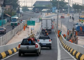 Obras no complexo viário Rei Pelé