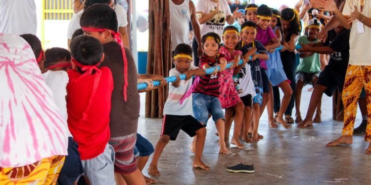 Festival de Primavera reúne cursos, brincadeiras e ajuda humanitária para a comunidade do Planalto, em Manaus
