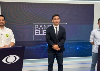 Durante o debate político realizado pela TV Band Amazonas, nesta segunda-feira,14/10, o candidato Capitão Alberto Neto (PL) criticou a postura do atual prefeito, David Almeida (Avante), chamando-o de 