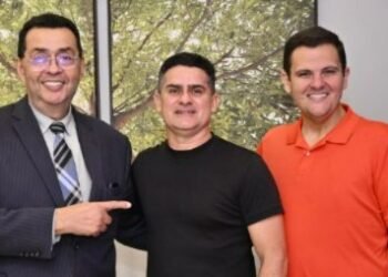 Pastor Jonatas Câmara divulga comunicado pressionando membros da IEDAM a 'multiplicarem votos' para David Almeida