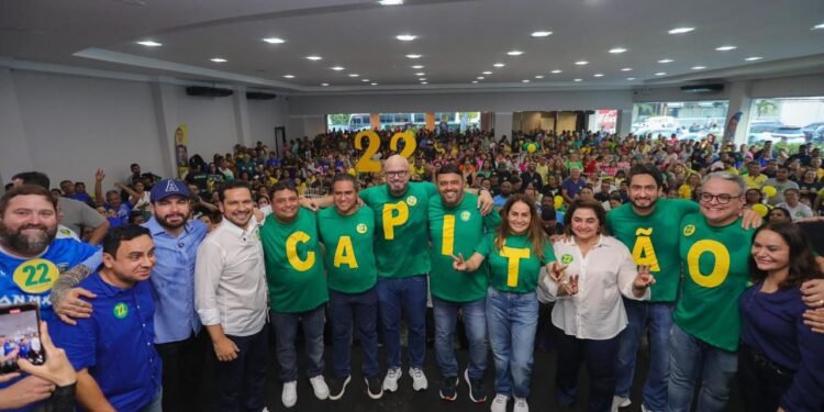 Vereadores de oposição declararam apoio à chapa Ordem e Progresso (Foto: Tadeu Rocha)
