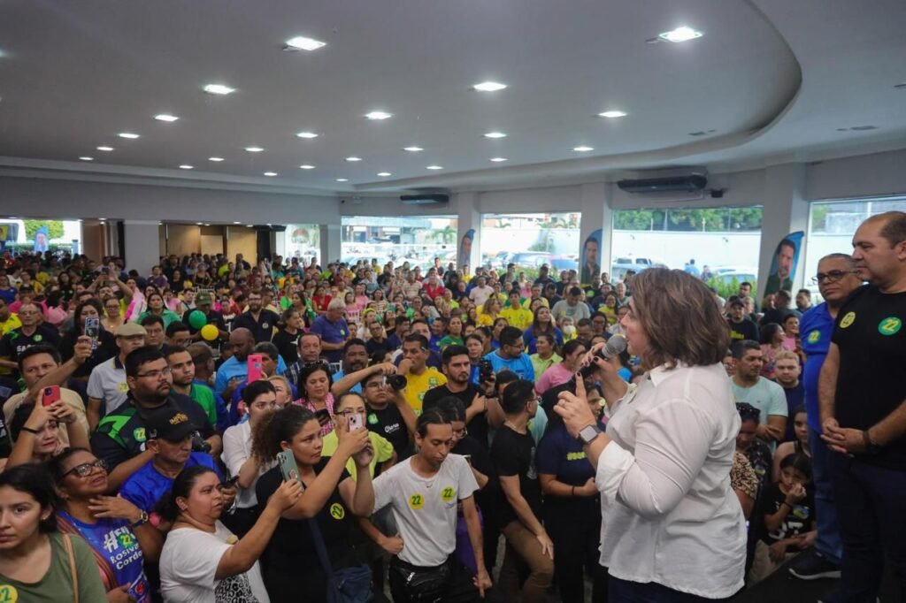 Vereadores de oposição declararam apoio à chapa Ordem e Progresso (Foto: Tadeu Rocha)