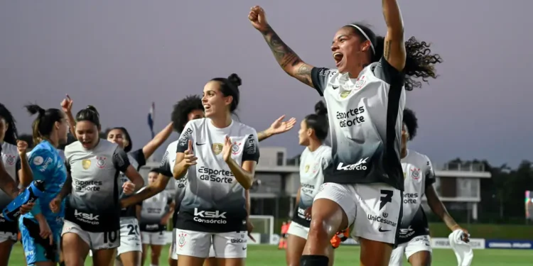 Corinthians bate Olimpia e vai às semifinais da Libertadores Feminina