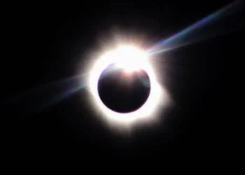 Eclipse solar acontecerá na tarde desta quarta-feira, 2/10; veja horário e como observar