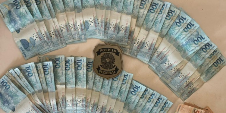 PF prende homem em flagrante por compra de votos em Parintins