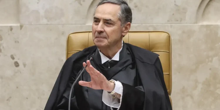 Barroso fala em perda de credibilidade aos que atacaram as urnas