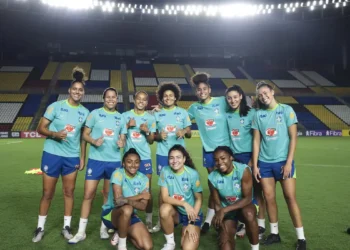 No primeiro jogo após prata olímpica, Brasil empata com a Colômbia