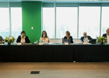 Gás natural ficará 1,41% mais barato em novembro, diz Petrobras