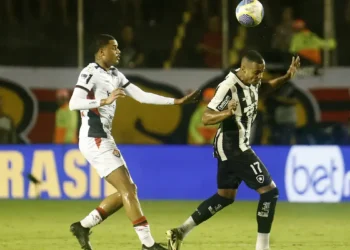 Botafogo tenta retomar vitórias para manter liderança do Brasileiro