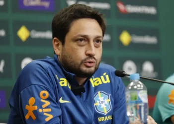 Arthur Elias projeta grande atuação do Brasil contra a Austrália