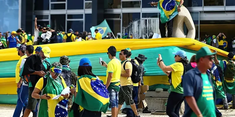 PF prende condenado pelo 8 de janeiro que estava foragido na Argentina