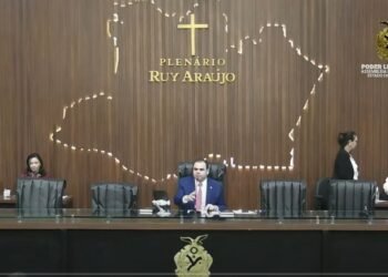 Assembleia Legislativa do Amazonas suspende sessão por falta de deputados em dia de votação