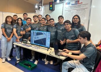 Alunos-do-Semaforo-Inteligente