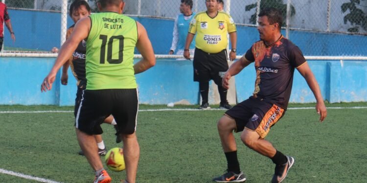 Copa Sintect agita rotina de funcionários dos Correios (Reprodução/Facebook)