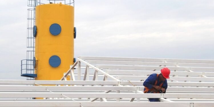 Amazonas tem 24 obras de educação concluídas em 10 municípios