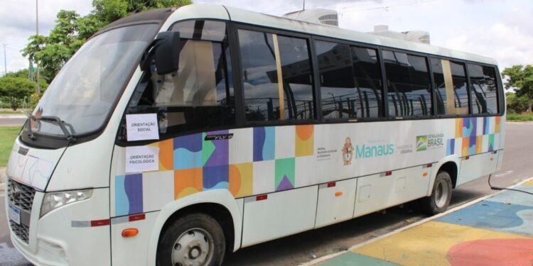 Unidade Móvel de Atendimento à Mulher leva serviços a diferentes bairros nesta quinta, 21