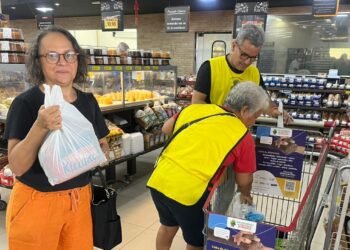 Manaus participa do Dia da Coleta Nacional de Alimentos
