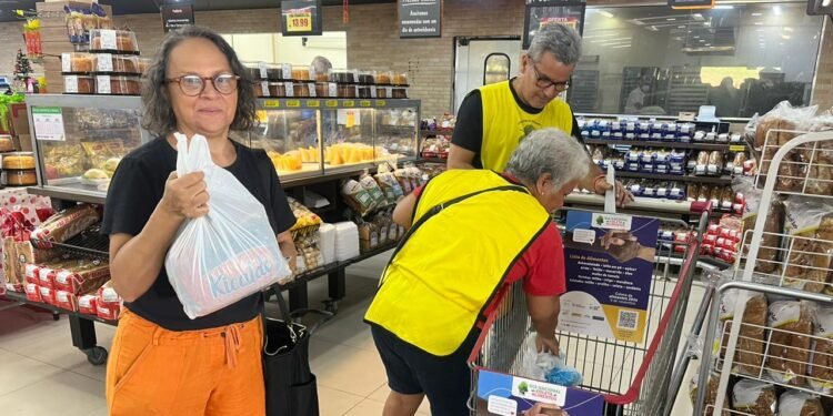 Manaus participa do Dia da Coleta Nacional de Alimentos
