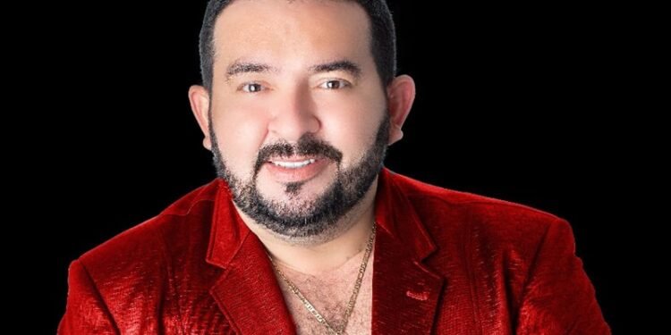 Guto Lima celebra o aniversário de shopping da Zona Leste de Manaus