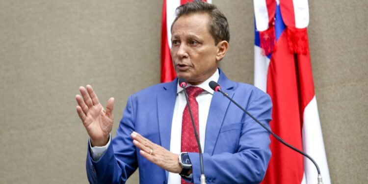 deputado Adjuto Afonso (União)