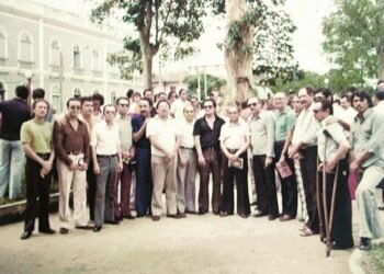 Valer realiza homenagem aos 70 anos do Clube da Madrugada