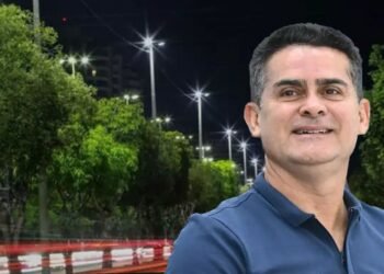Decreto de David Almeida aumenta em 2,68% a taxa de iluminação pública de Manaus