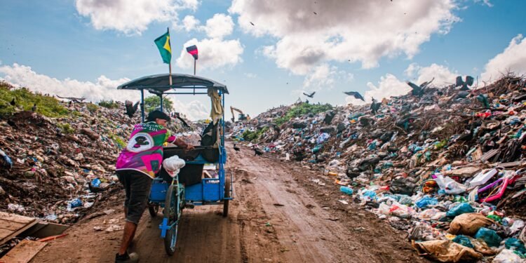 Amazonas lidera com a maior quantidade de lixões em municípios