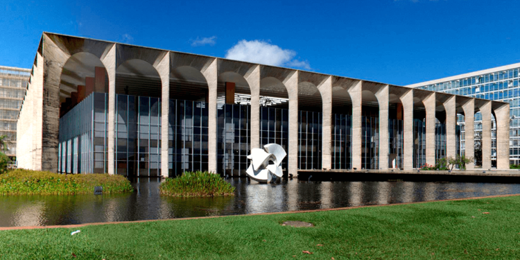 O governo brasileiro, por meio de nota, se surpreendeu com os ataques pessoais (Foto: Reprodução/ Internet)