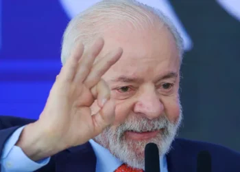 'Estou vivo', diz Lula sobre plano de assassinato