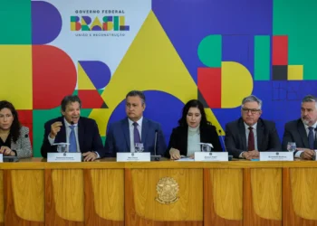 Pacote de corte de gastos prevê economia de R$ 327 bi em cinco anos