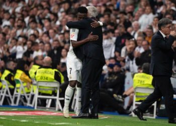 Ancelotti exalta Vini Jr após atuação de gala na goleada do Real Madrid: 'Te amo'