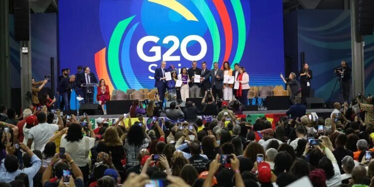 Prefeitos do G20 pedem investimento de US$ 800 bi em ações climáticas