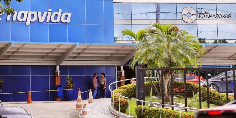 Sob protestos, Prefeitura de Manaus contrata Hapvida para gestão da ManausMed por R$ 108,4 milhões