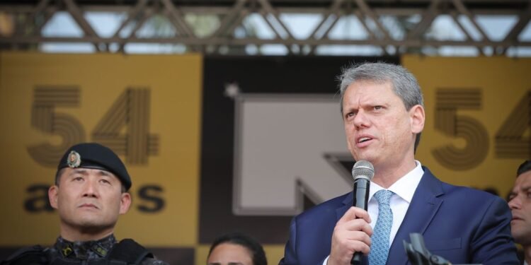 Tarcísio admite 'peso' de discurso na elevação da violência policial