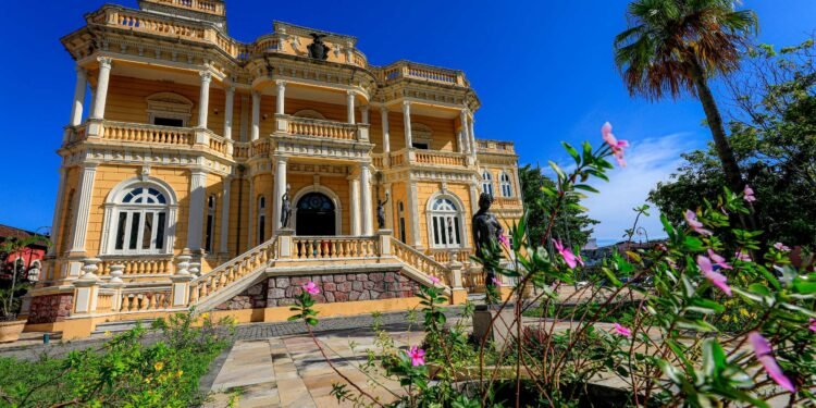 Espaços culturais vão funcionar em horário diferenciado neste fim de ano em Manaus