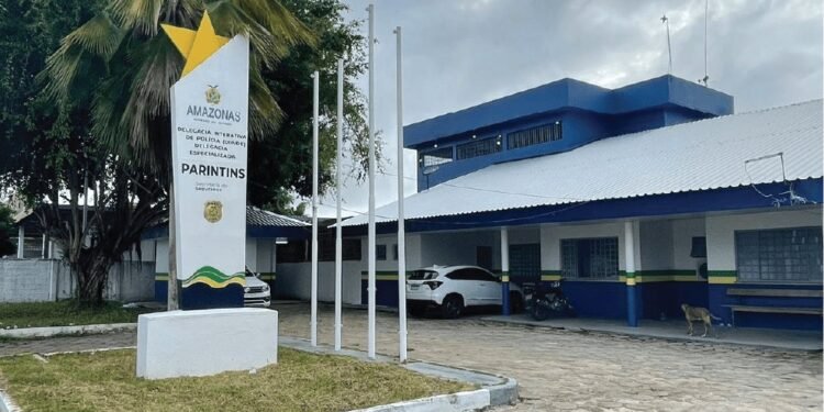Homem é preso por perseguir a ex-enteada, em Parintins