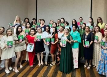 Escritoras e jornalistas da AJEB lançam Antologia inédita no Amazonas