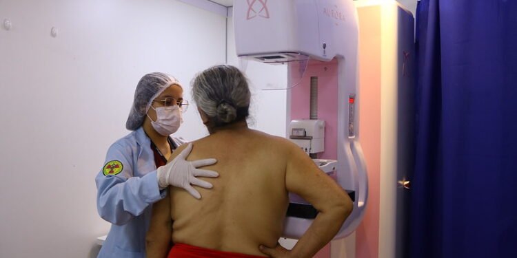 Exame de mamografia