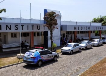 Homem sai para comemorar o Natal e é assassinado no bairro Tarumã