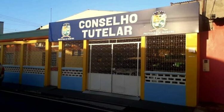 Adolescentes são flagrados tendo atos sexuais dentro de sala de aula em escola de Parintins (Foto: Reprodução/ internet)
