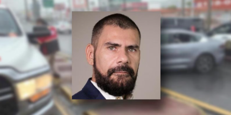 Jornalista brasileiro é executado a tiros dentro do carro no México