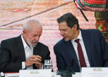Presidente Lula e o ministro da Fazenda, Fernando Haddad (Foto: José Cruz/Agência Brasil)